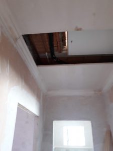 Detalle de corte y encuentro en cornisa